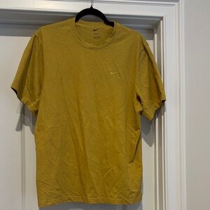 Nike Men’s Short Sleeve Crew Tee - Mustard